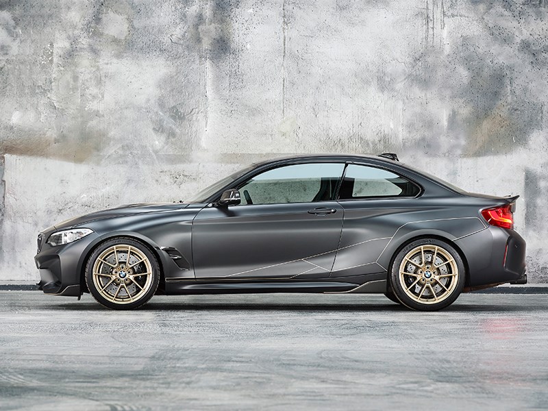 Wereldpremière en dynamische verschijning van BMW M Performance Parts Concept in Goodwood.