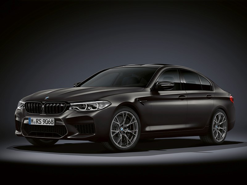 Maximale prestaties in exclusieve stijl: de BMW M5 ‘Edition 35 Jahre’.