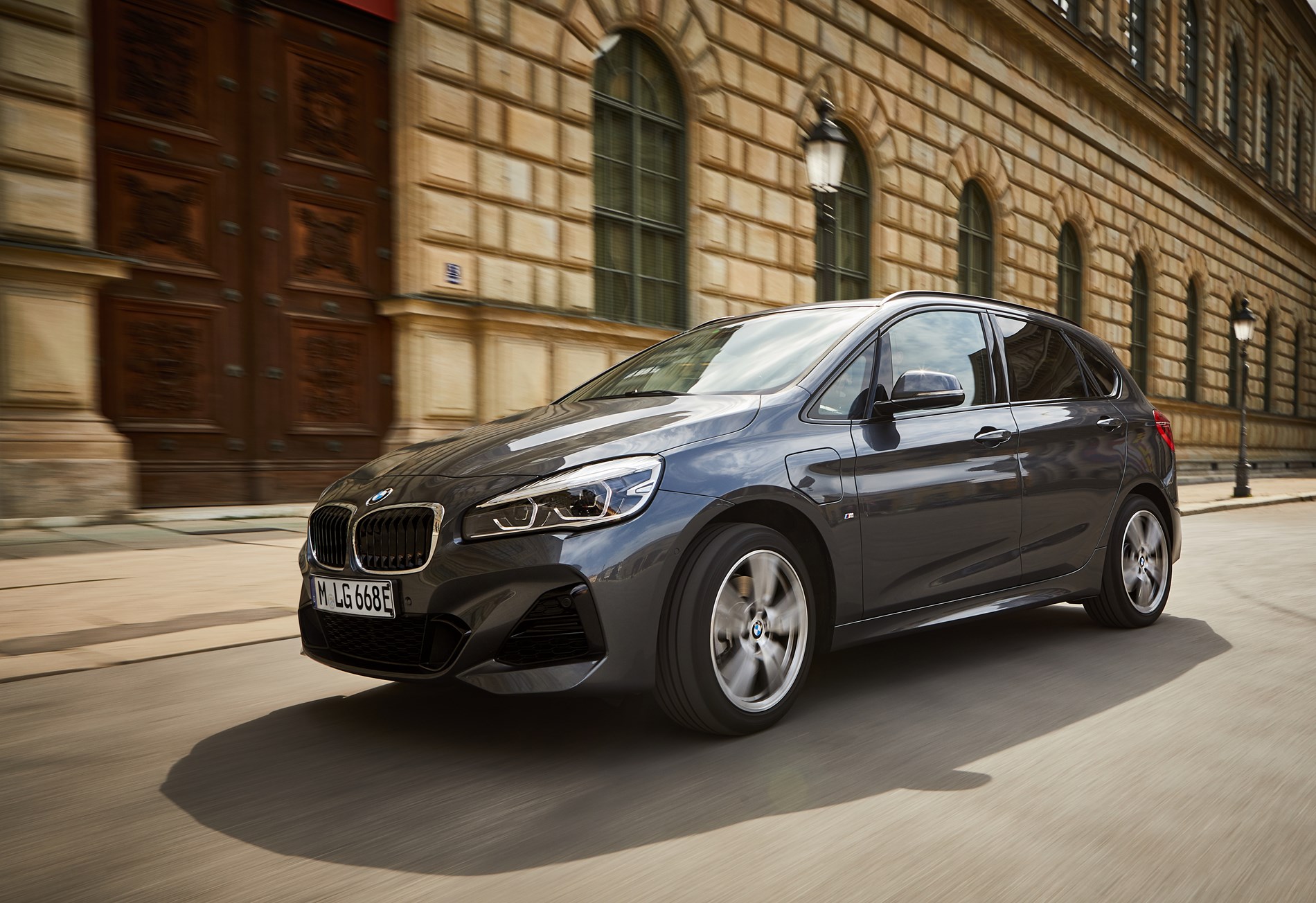 Veelzijdiger en efficiënter dan ooit: de nieuwe BMW 225xe Active Tourer.