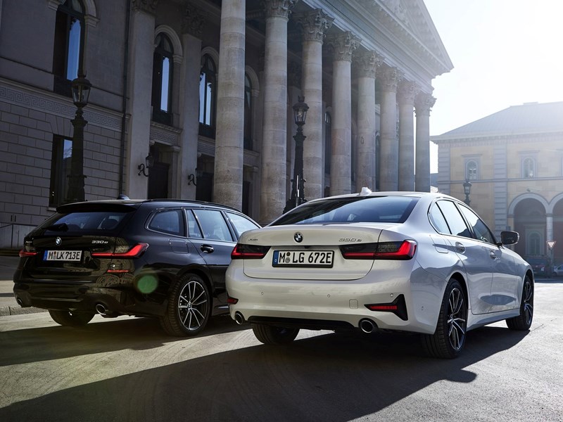 BMW zet elektrificatieoffensief voort: aanbod in de nieuwe BMW 3 Reeks groeit naar vier plug-in hybride modellen.