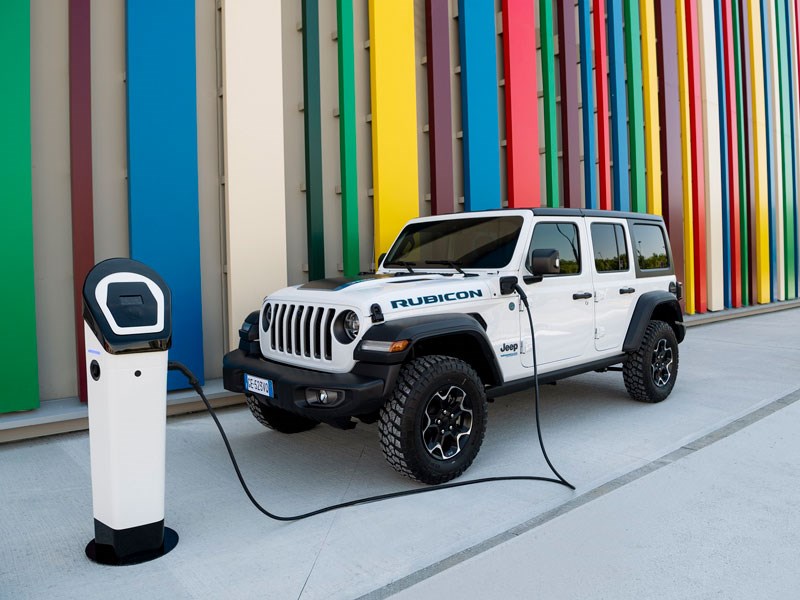 Nieuwe Jeep Wrangler 4xe: de beste 4X4 wordt elektrisch en brengt je werkelijk overal - Gent Motors