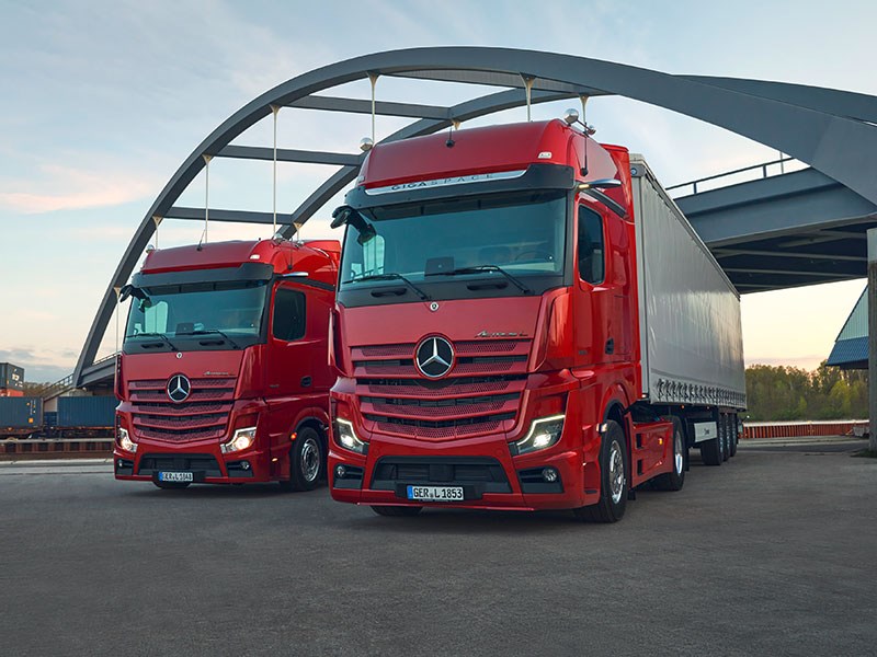 De Actros L: Mercedes-Benz Trucks voert een nieuwe norm in het premiumsegment voor langeafstandstrucks in