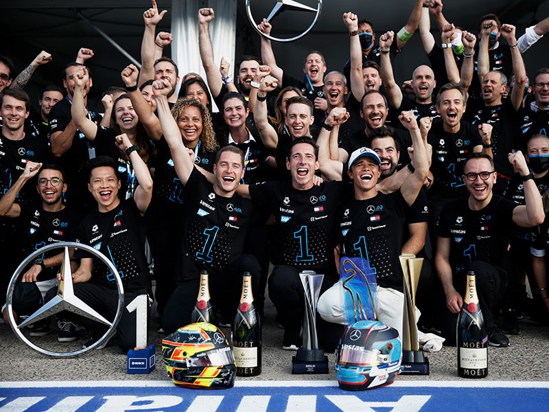  Mercedes-EQ Formula E Team wint WK-titel bij zowel de rijders als de teams