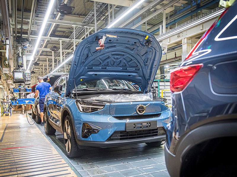 Volvo Lacom - Volvo Cars begint met de productie van de C40 Recharge in Gent