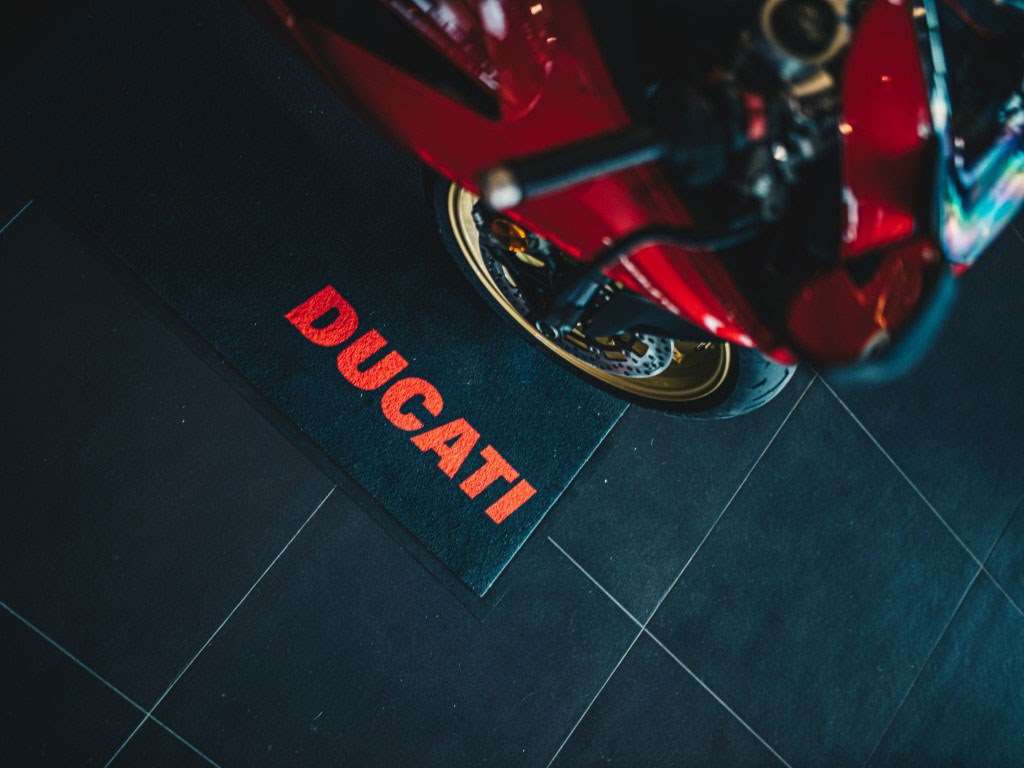 Nieuwjaarsreceptie en voorstelling DOC Antwerpen & Ducati Antwerpen Racing Team