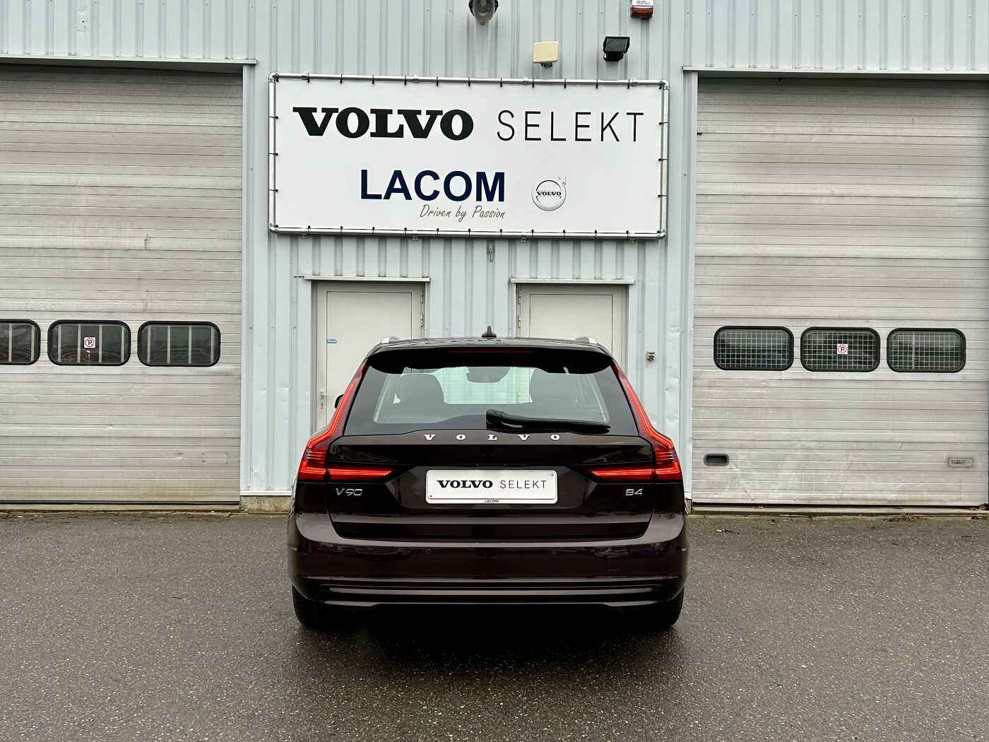 Lacom Volvo - V90 B4 mildhybrid Momentum Pro/WinterPro/Camera