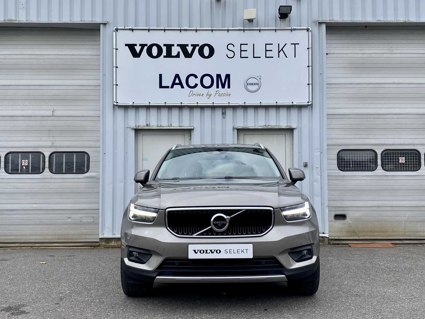 Lacom Volvo - XC40 D3 Momentum Pro/360°cam/IntellisafePRO/WinterPack