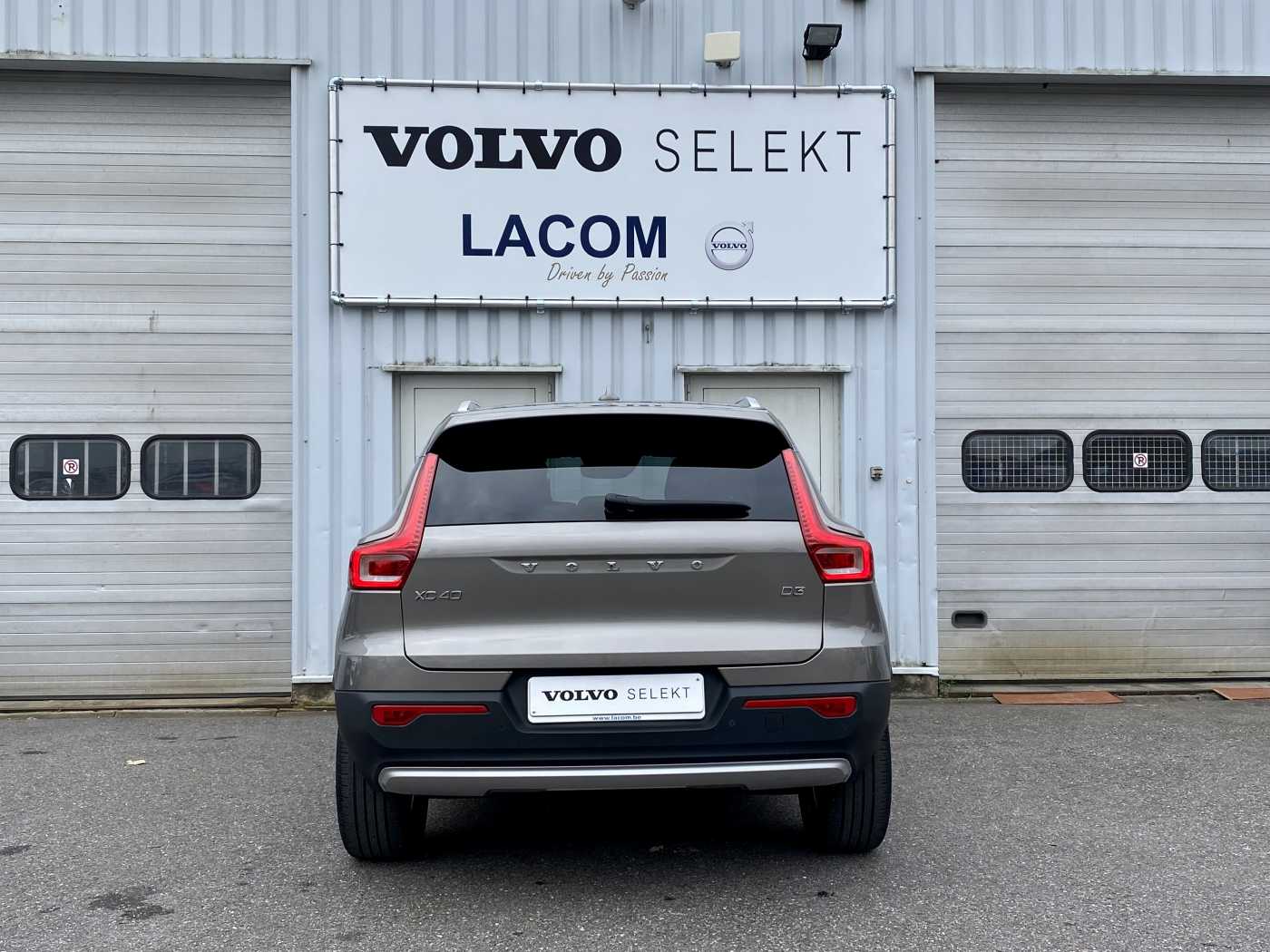 Lacom Volvo - XC40 D3 Momentum Pro/360°cam/IntellisafePRO/WinterPack
