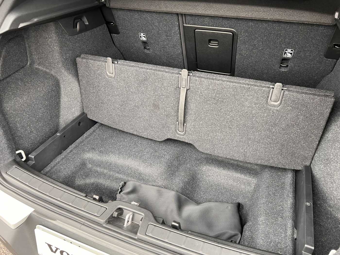 Lacom Volvo - XC40 P6 Recharge Pro Single Motor Ultimate/PANODAK/360° CAM/Full option